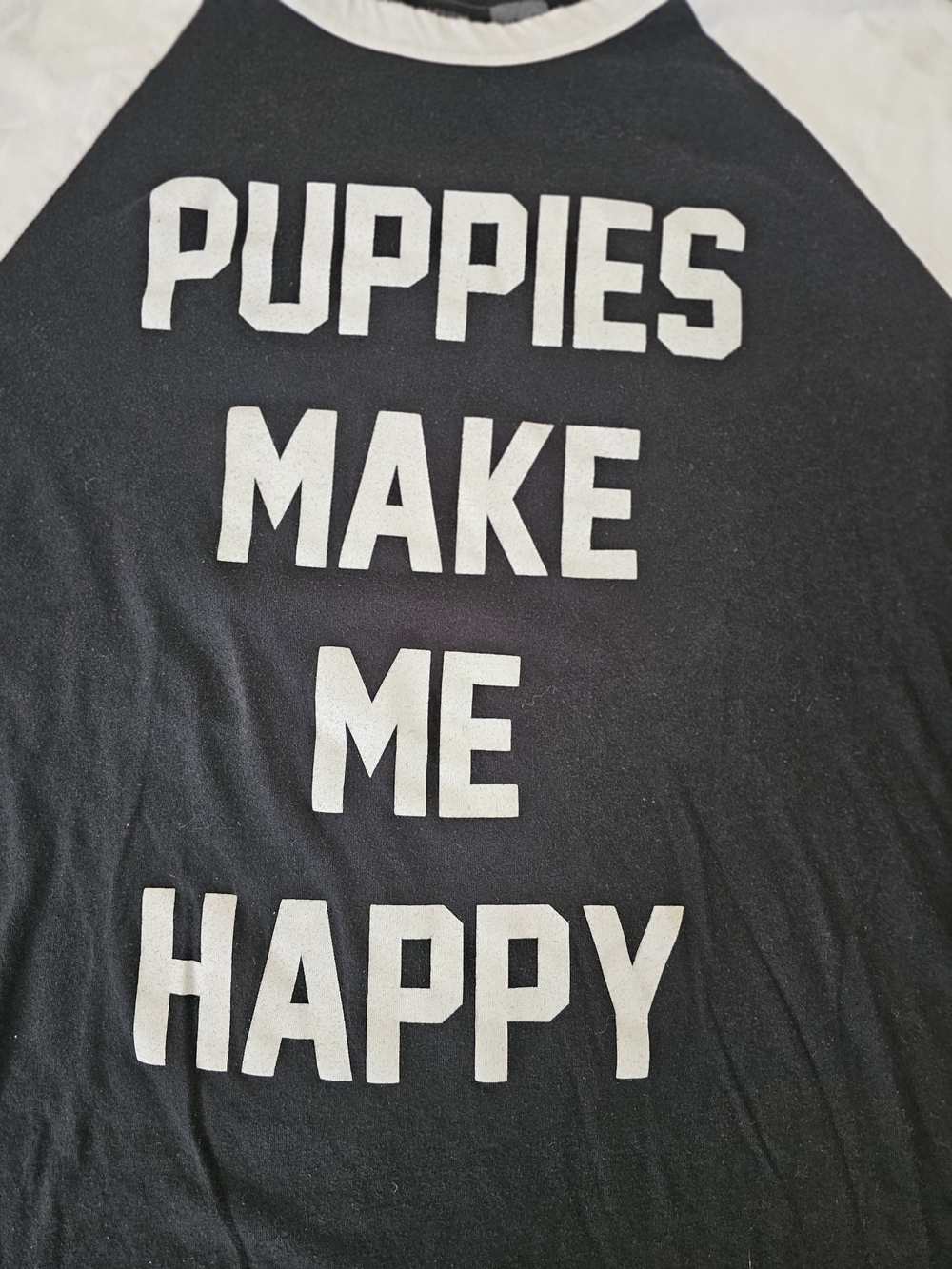 Black & White 'PUPPIES MAKE ME HAPPY' Raglan Tee Size Large - Picture 3 of 5